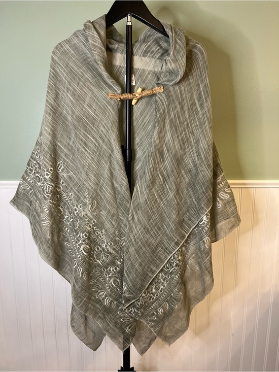 Unbranded Jackets & Blazers - Embroidered Olive Green Hooded Shawl Cape